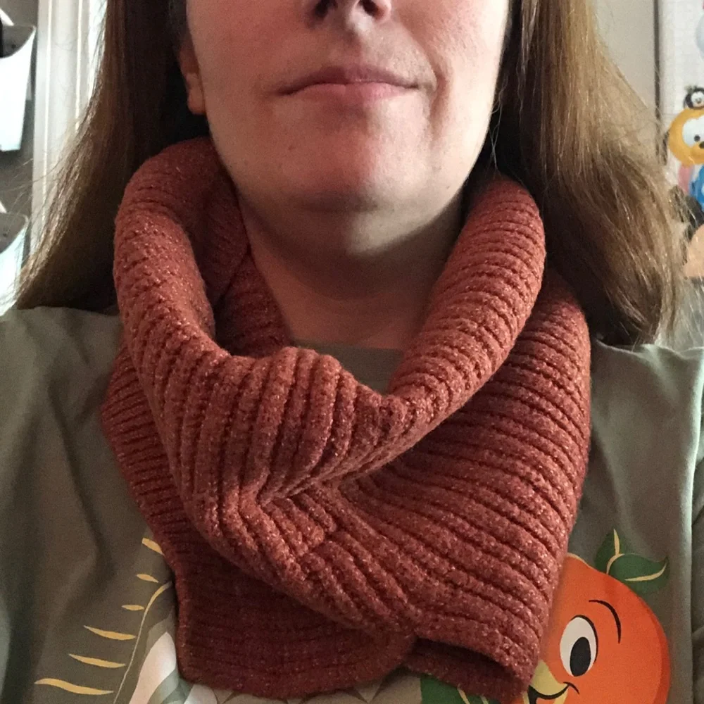 Universal Thread Ribbed Neck Wrap - Picture 1 of 5